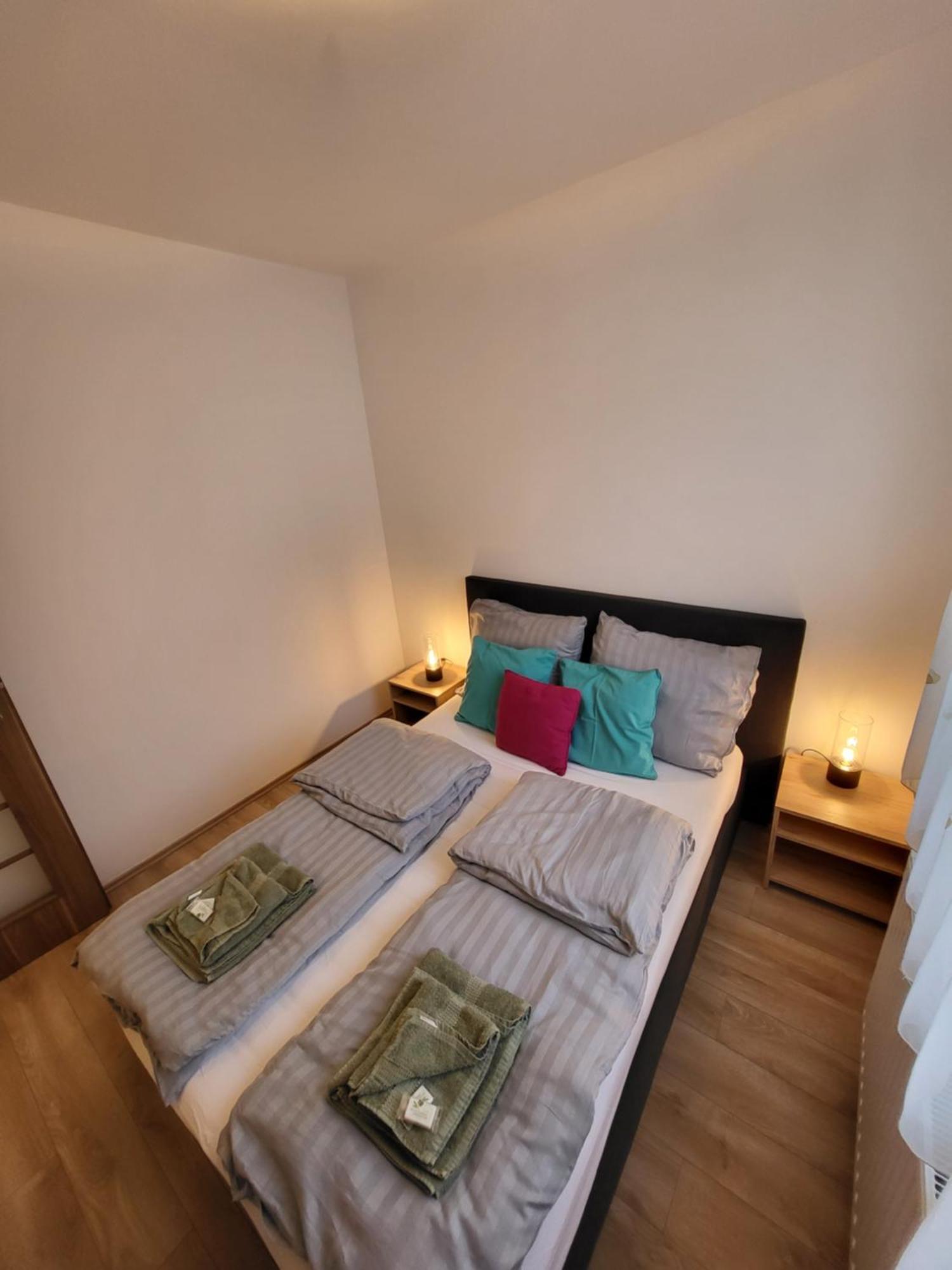 Triangol Apartman: Fuerdo, Belvaros, Egyetem Győr Exterior foto